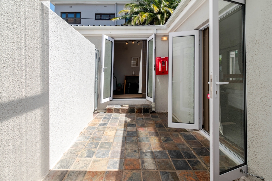 0 Bedroom Property for Sale in Vredehoek Western Cape